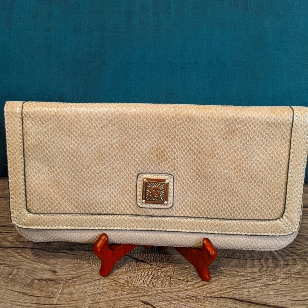 Anne Klein Clutch in Pale Taupe